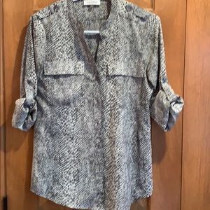 Calvin Klein Button down black and white snake